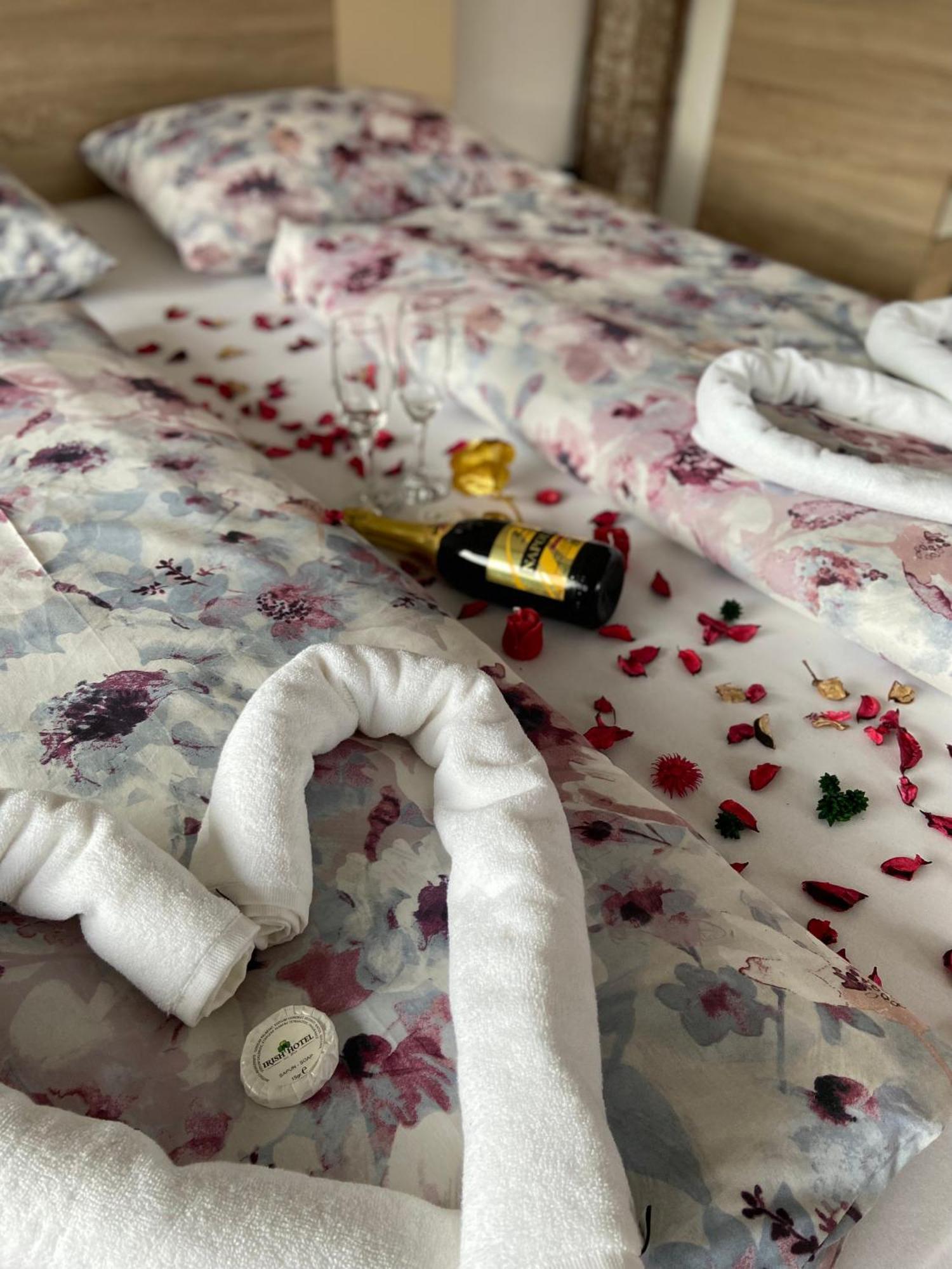 Bihać Hotel Irish מראה חיצוני תמונה