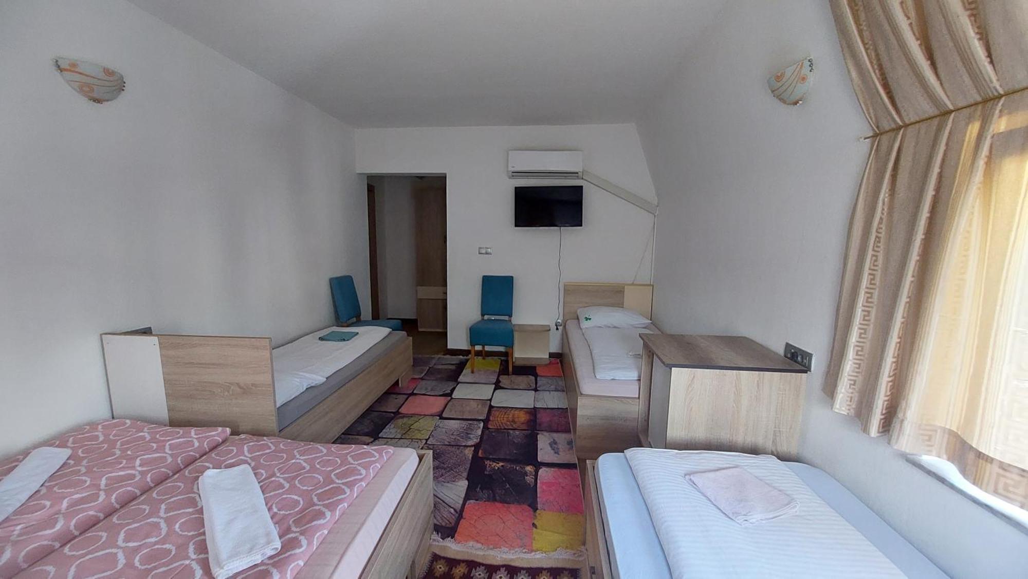 Bihać Hotel Irish מראה חיצוני תמונה