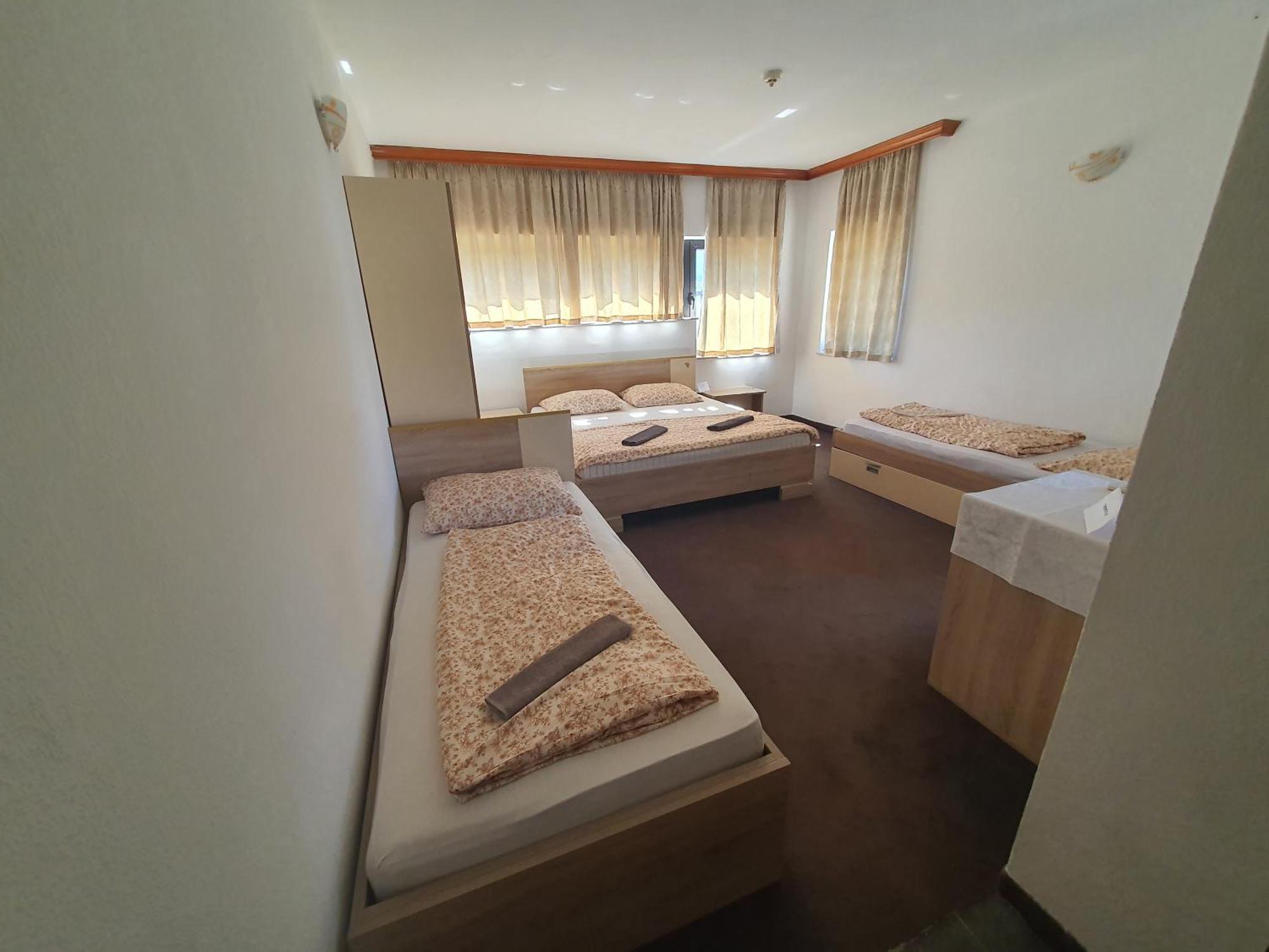 Bihać Hotel Irish מראה חיצוני תמונה